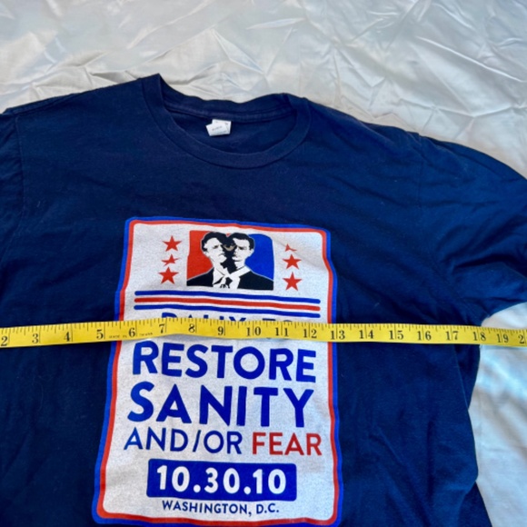 Rally to Restore Sanity (and/or Fear) t-shirt, Jon Stewart and Stephen Colbert - Picture 3 of 4